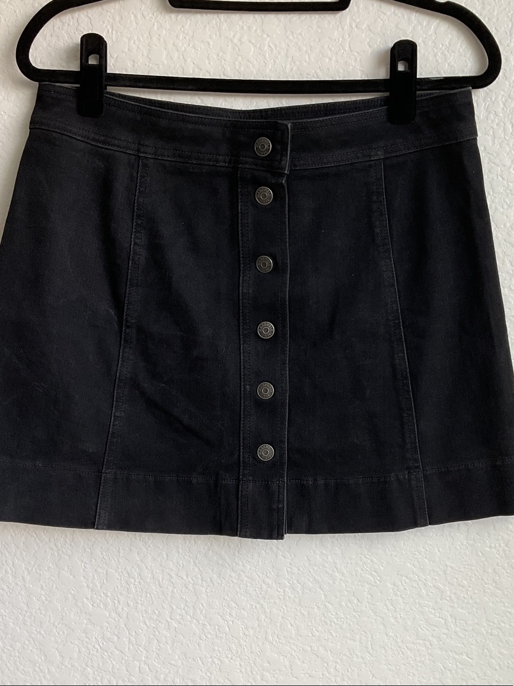 Madewell Black Button-Front Mini Skirt | 10 - Picture 11 of 11